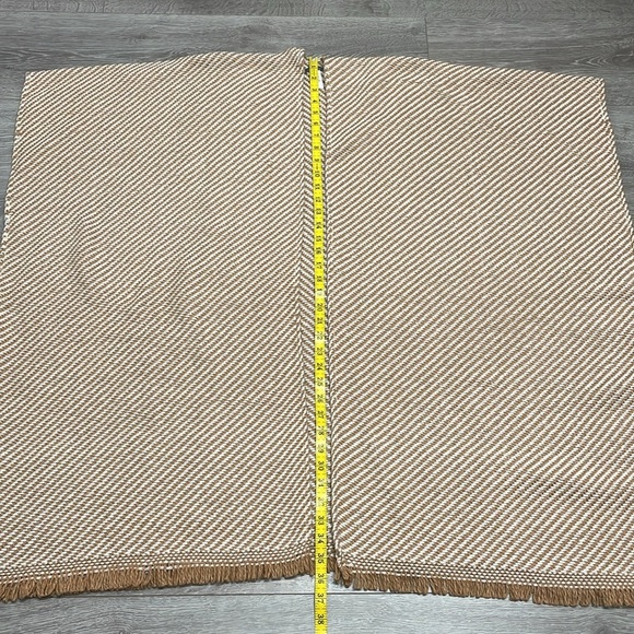 Aerie Knit Tan and Off White Striped Fringe Oversized Open Cardigan Wrap Ruana - Picture 4 of 12